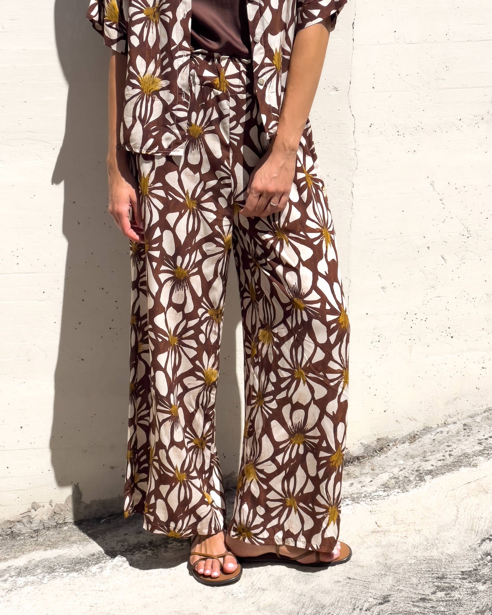 PANTALONE LEONA IN POPELINE DI VISCOSA CIOCCOLATO