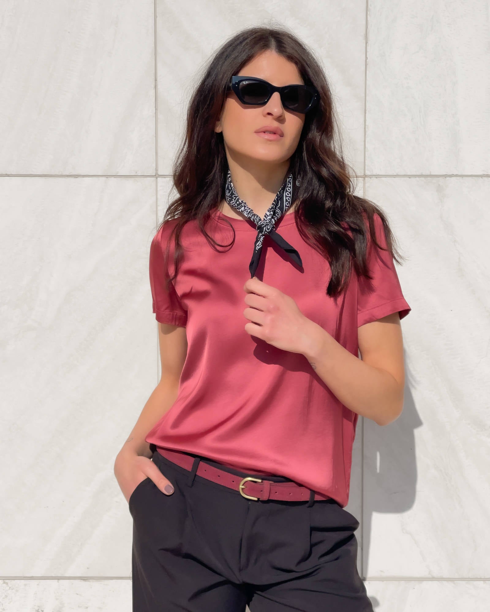 T-SHIRT SATIN NORA ROJO