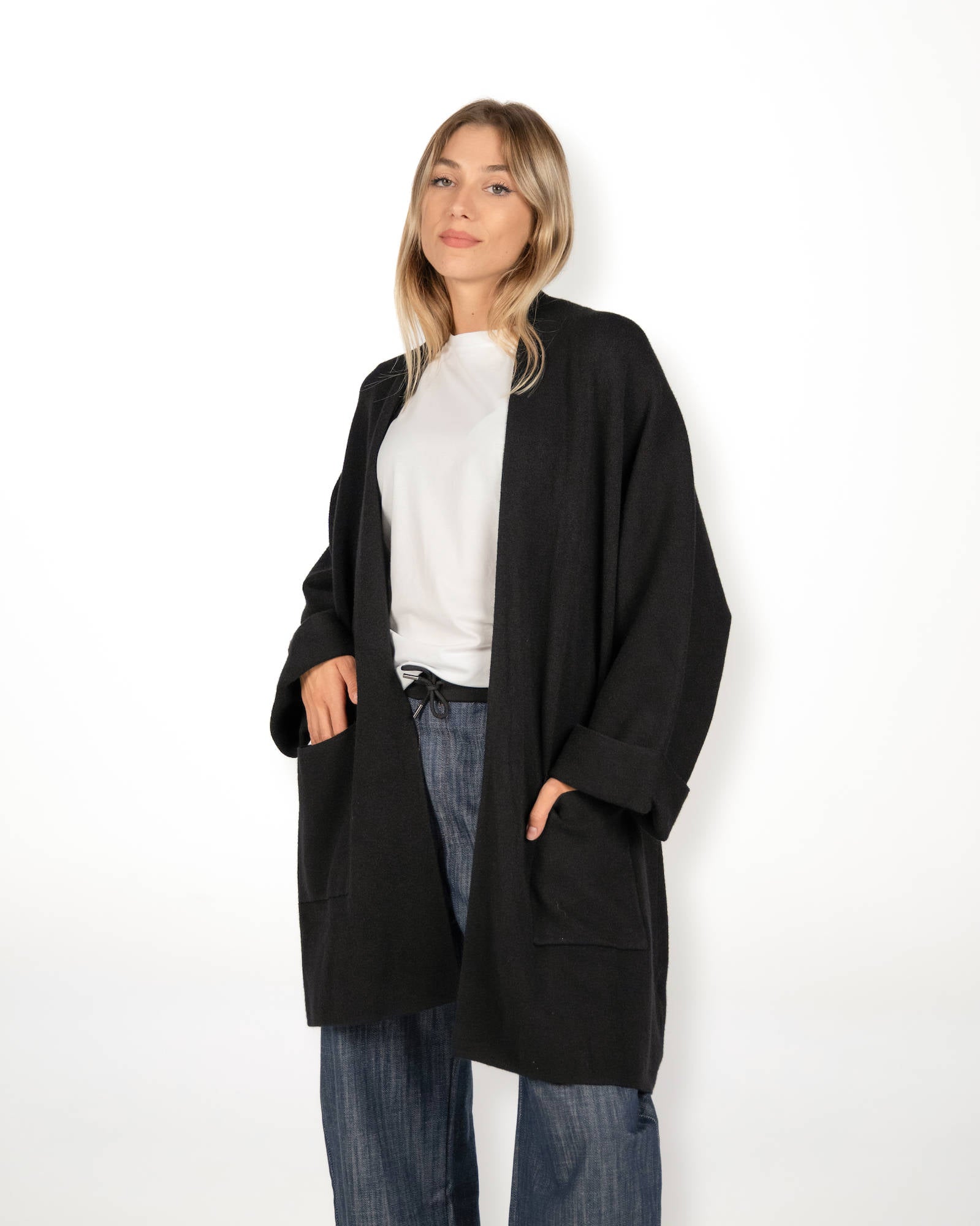 CARDIGAN IN MAGLIA HALLA NERO