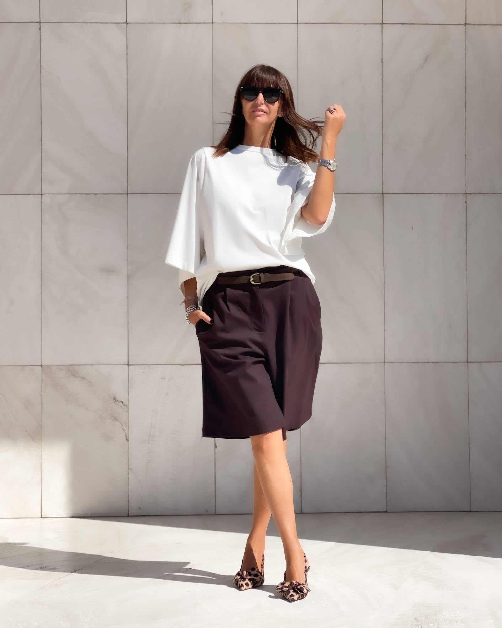 T-SHIRT OVER LINDSEY BIANCO