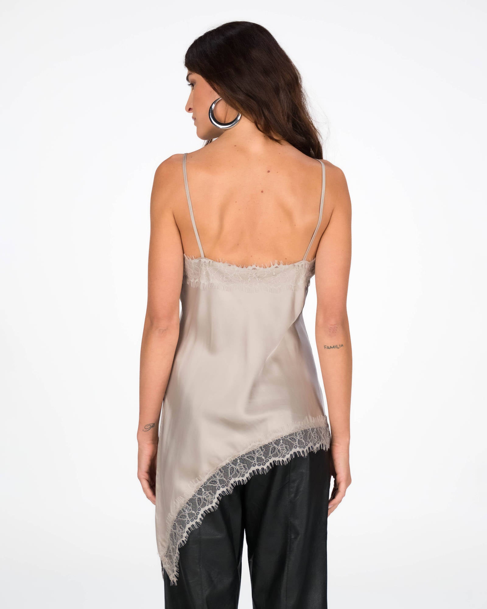 TOP ARIETE IN SATIN TORTORA