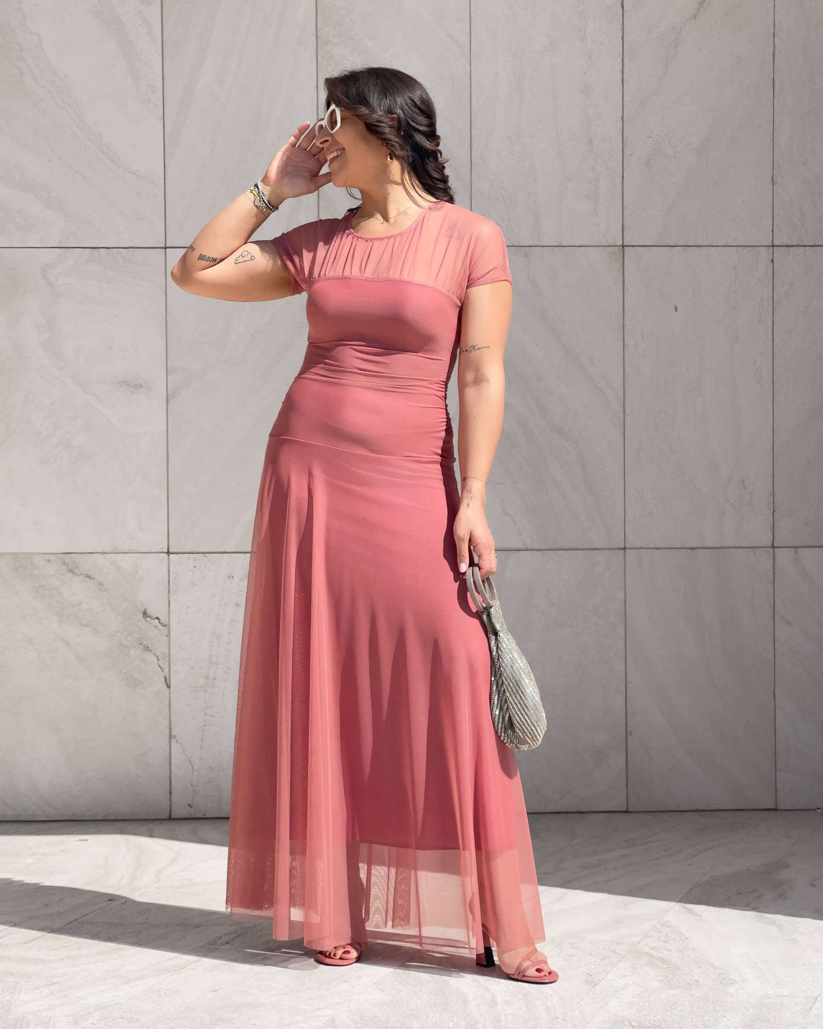 ABITO RANYA PEPE ROSA