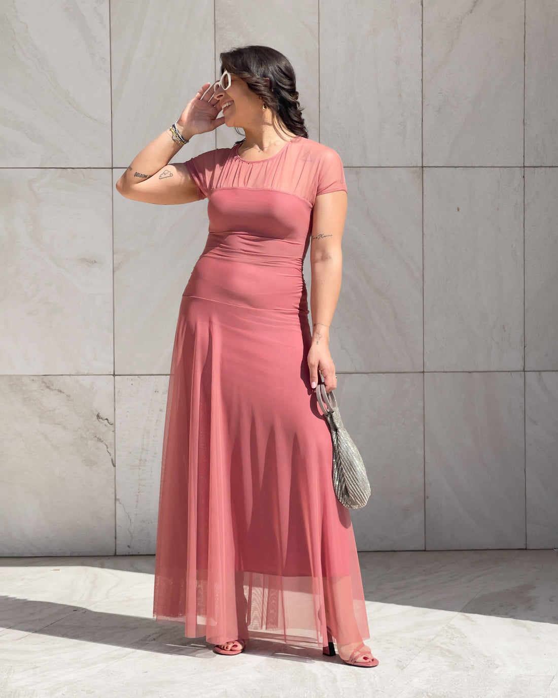 ABITO RANYA PEPE ROSA