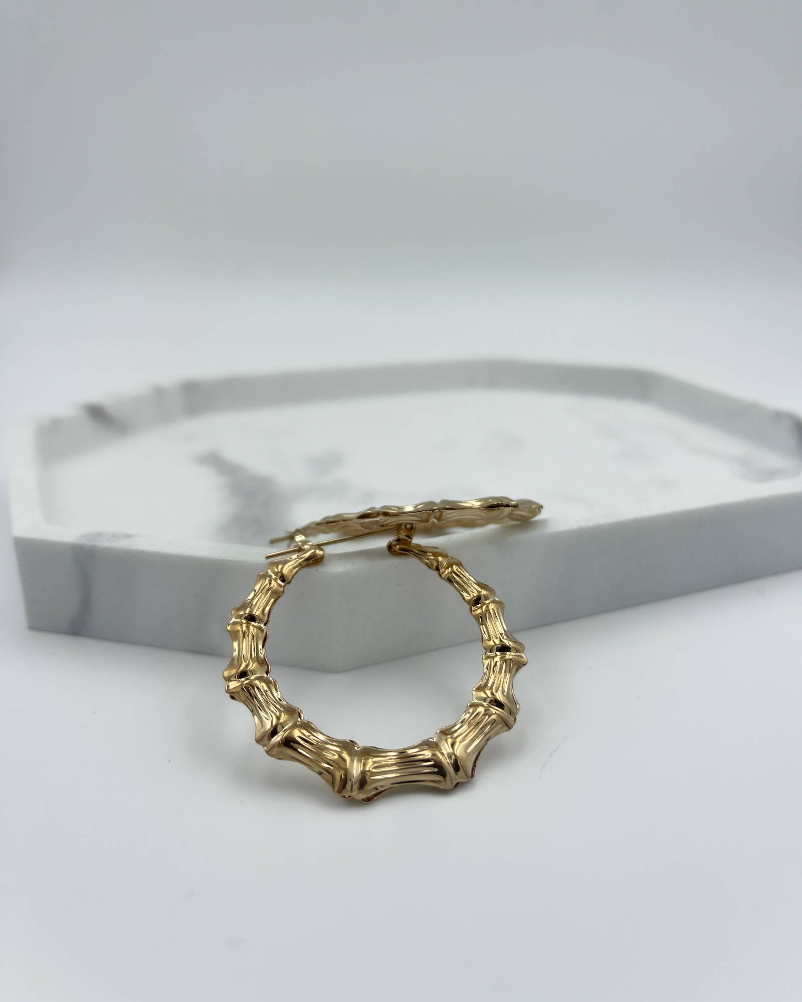 ORECCHINO EFFETTO LEGNO ORO