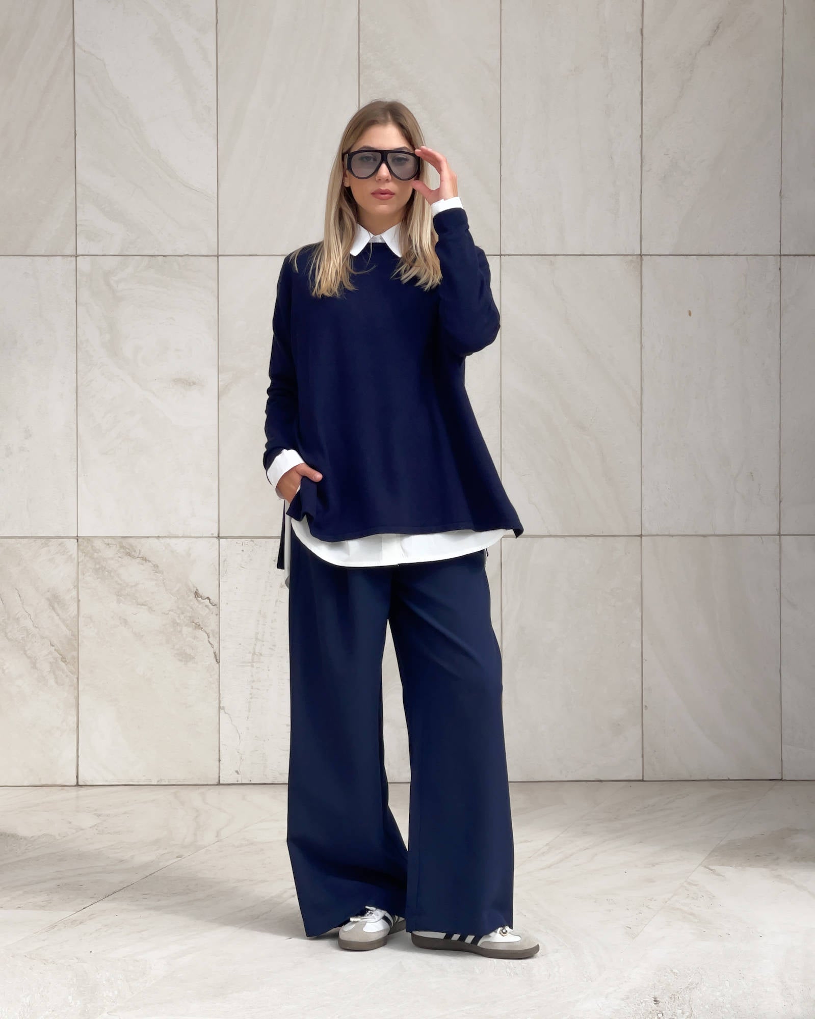 PULL KIARA IN VISCOSA CALDA BLU