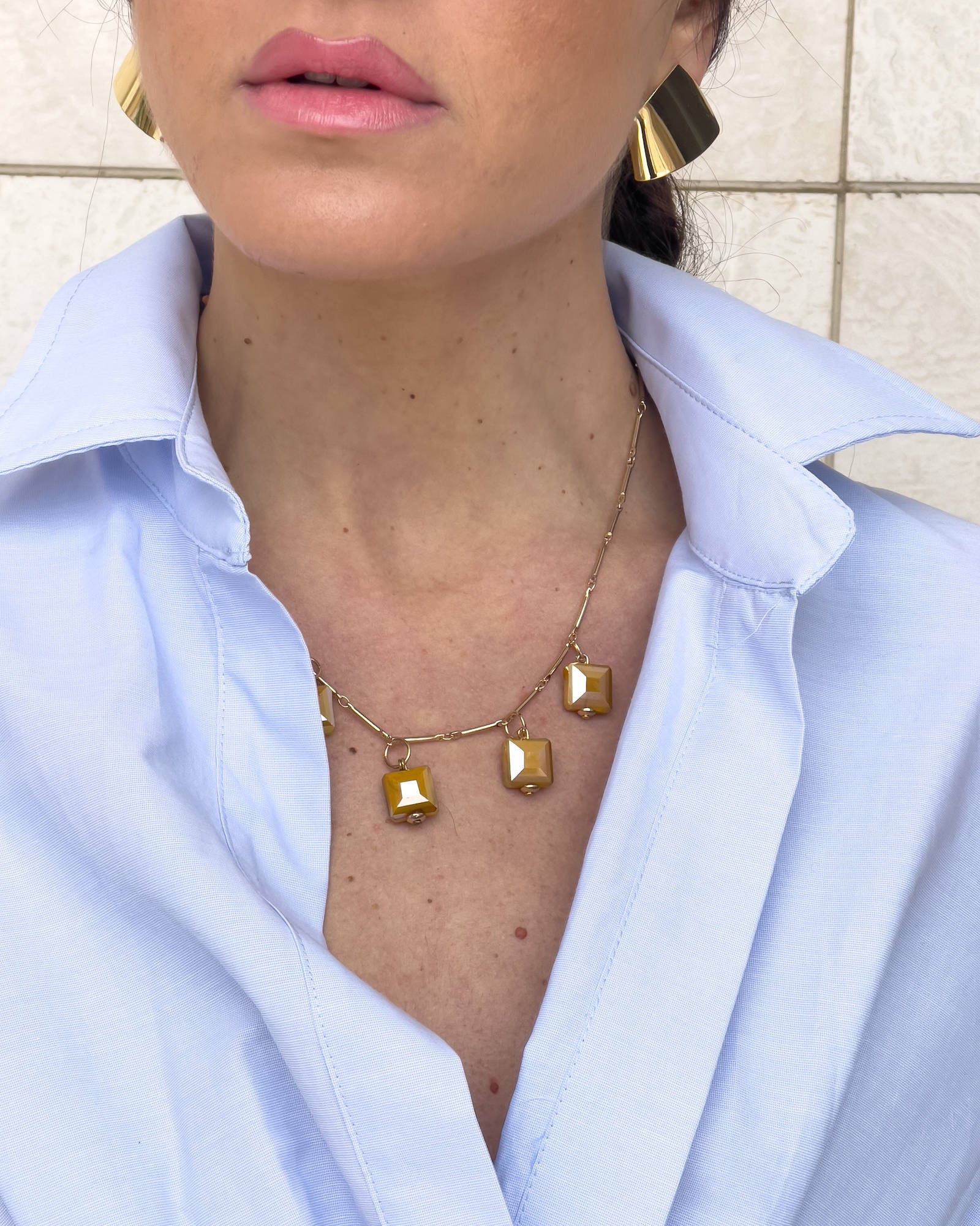 COLLANA SOTTILE CON PENDENTI AMBRA