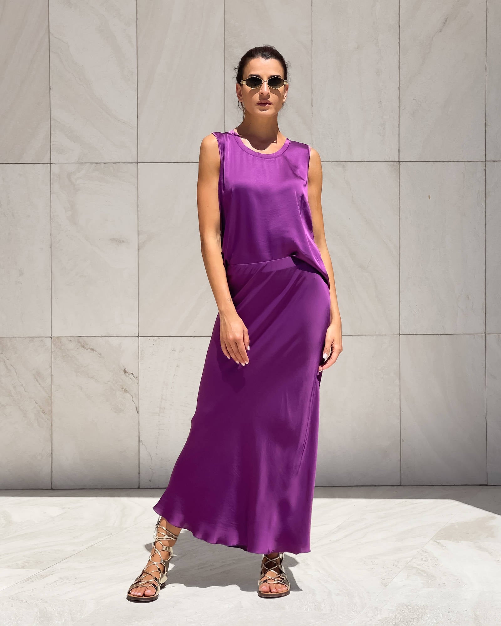 TOP SPALLA LARGA NORA IN SATIN SICILIA