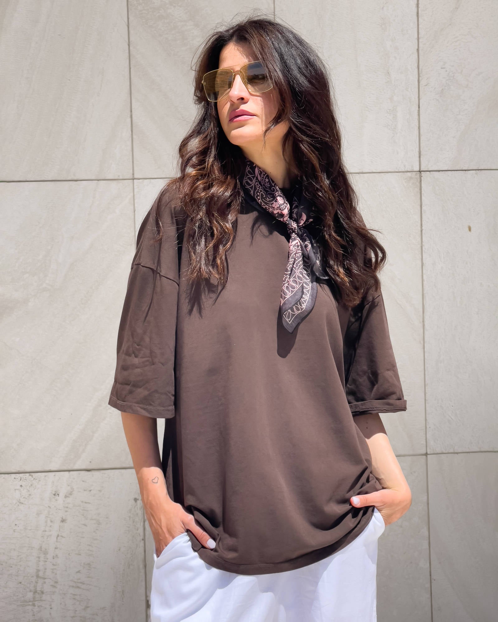 T-SHIRT HELENA CIOCCOLATO