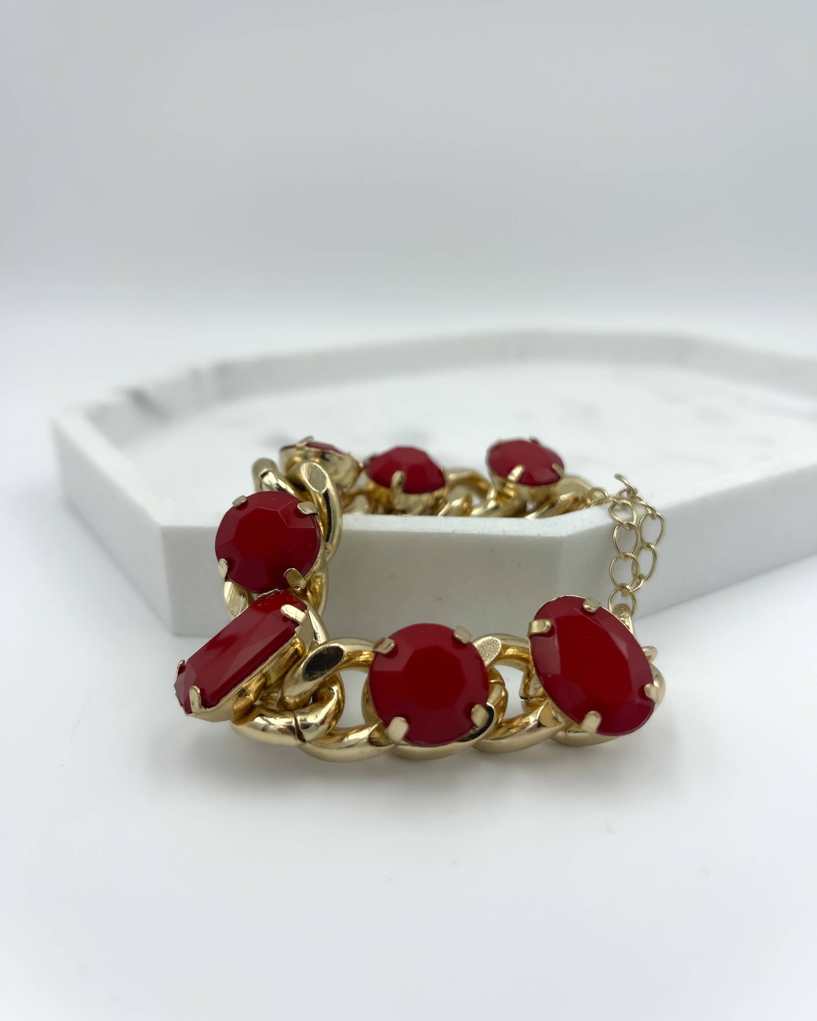 BRACCIALE CON PIETRE ROSSO