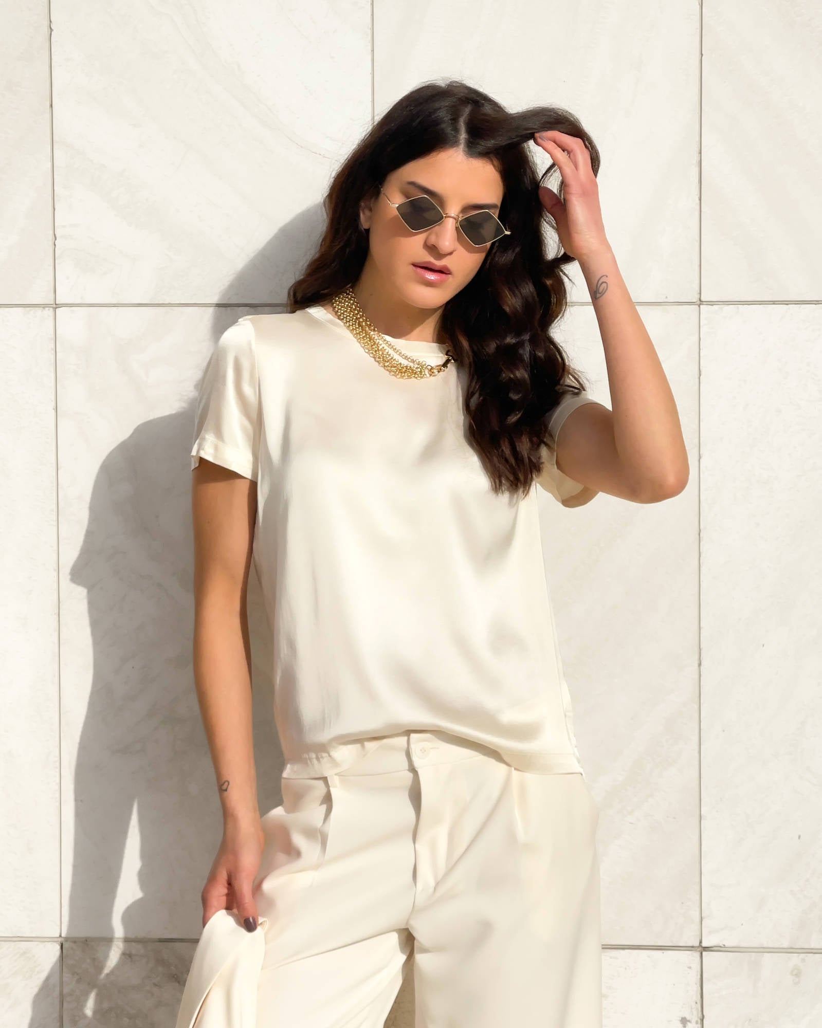 T-SHIRT SATIN NORA BURRO