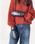 MUFFOLE IN PIUMINO NERO