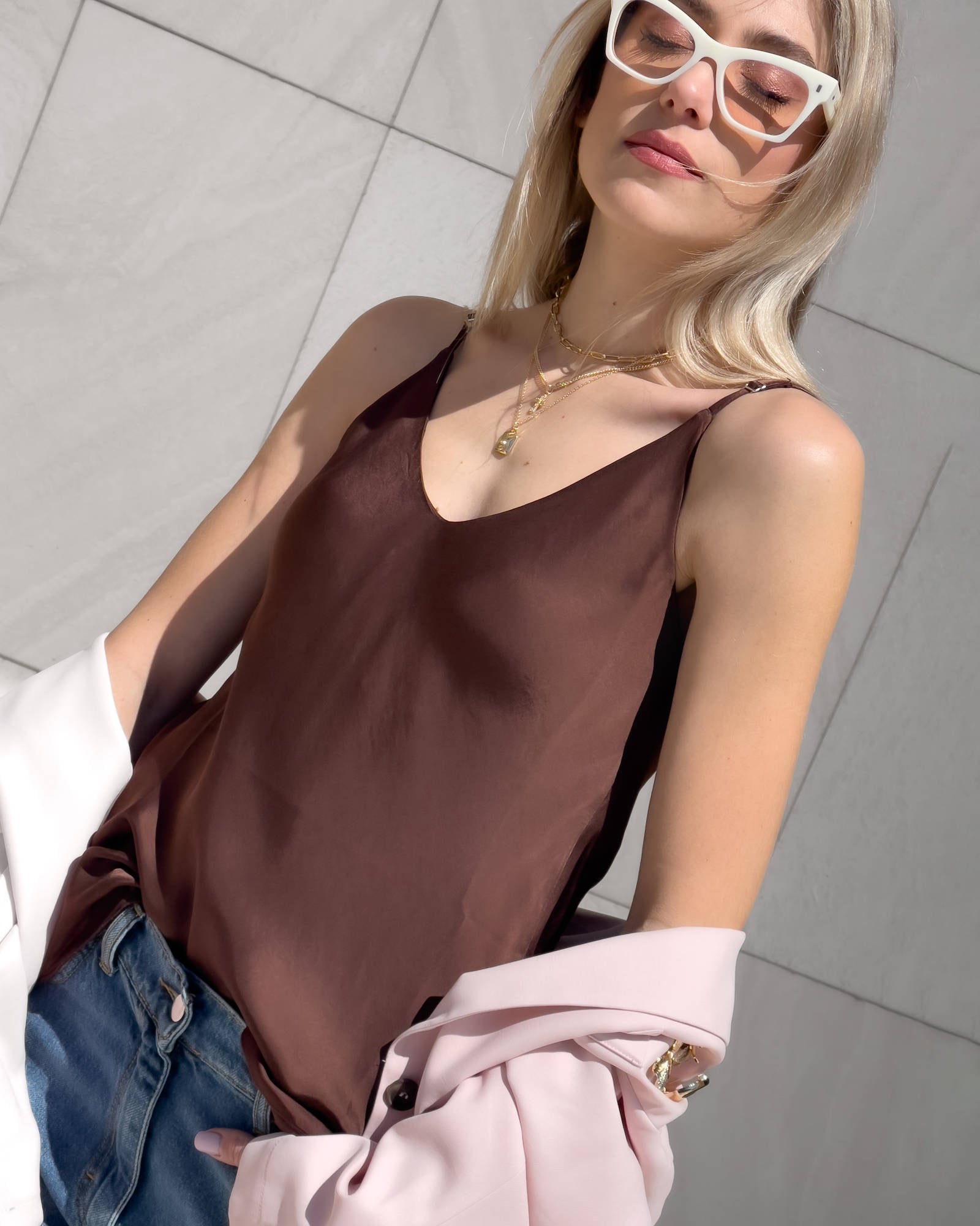 TOP NORA IN SATIN CHOCO