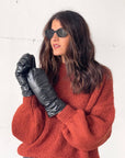 MUFFOLE IN PIUMINO NERO