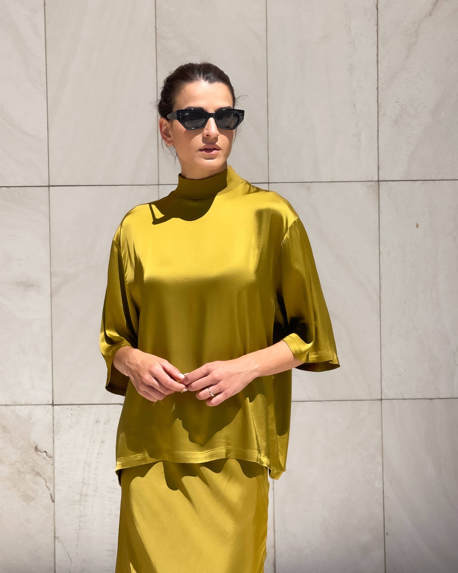 T-SHIRT OVER IN SATIN NORA CARDO