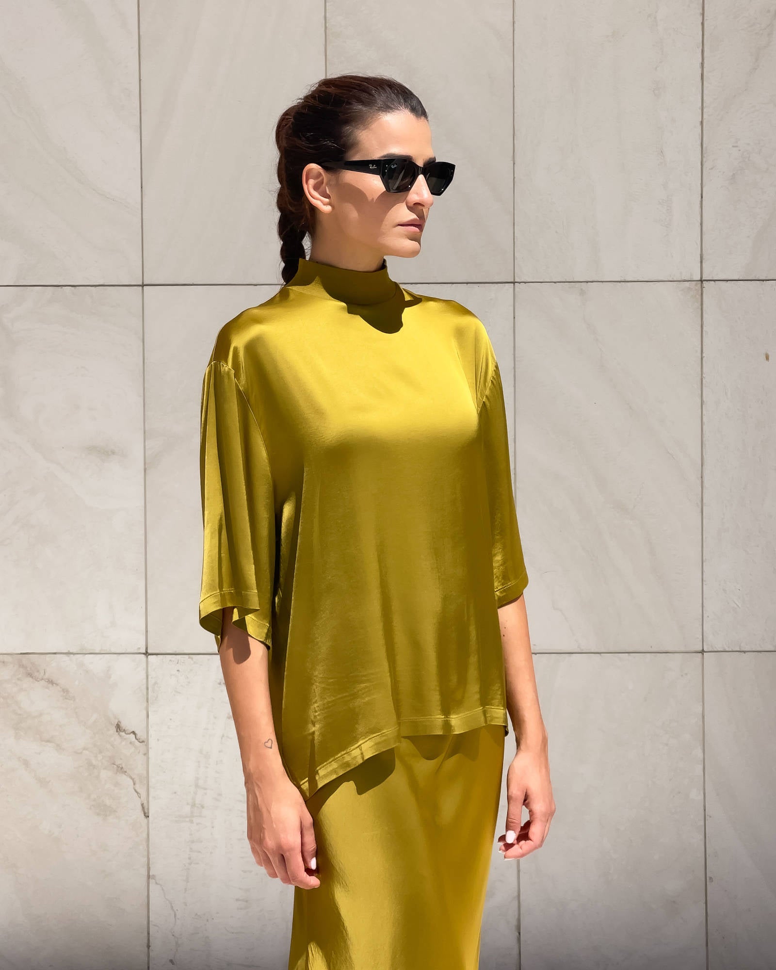 T-SHIRT OVER IN SATIN NORA CARDO
