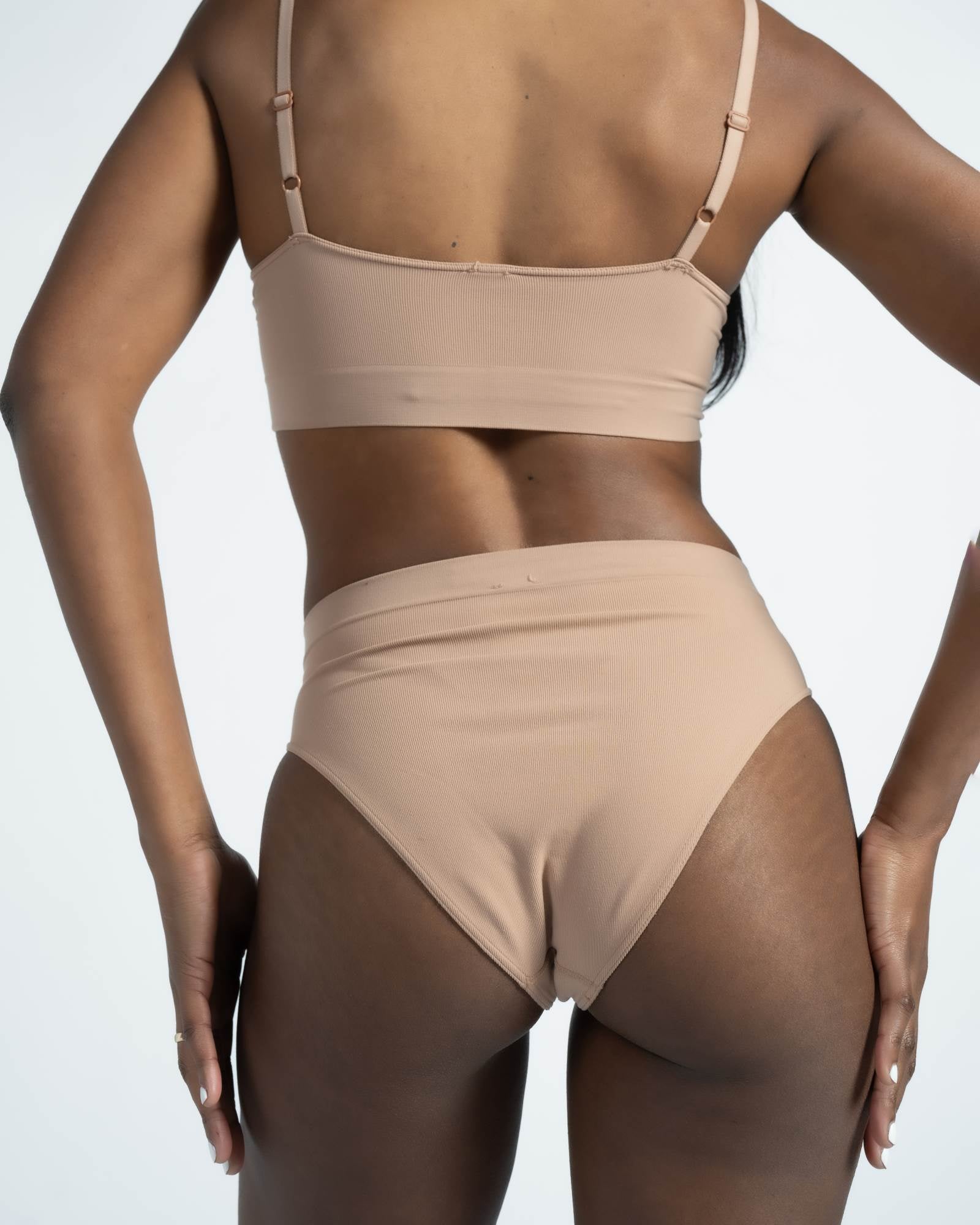 ESSENZIAL ALTHAEA BRAZILIAN PANTY MACCHIATO