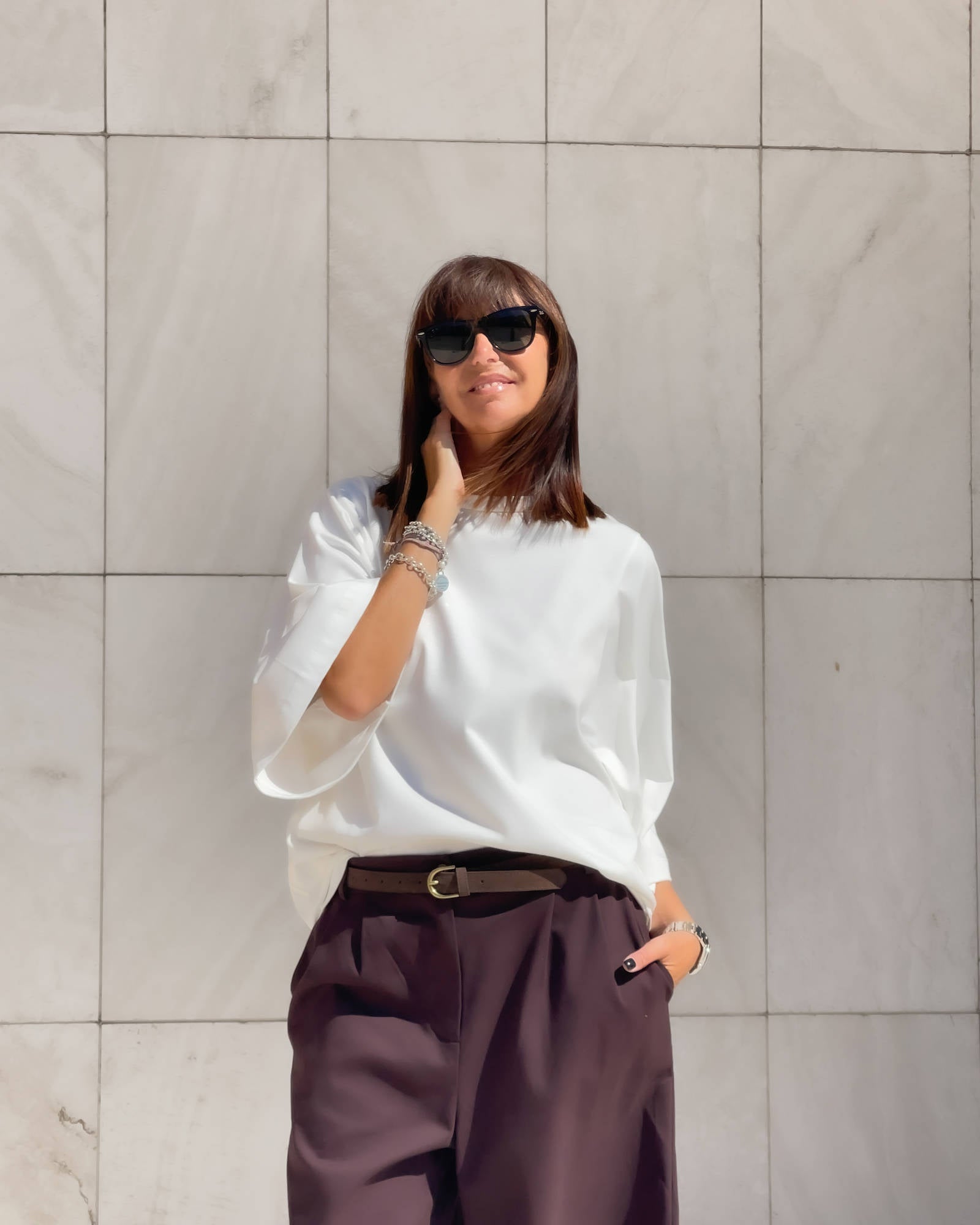 T-SHIRT OVER LINDSEY BIANCO