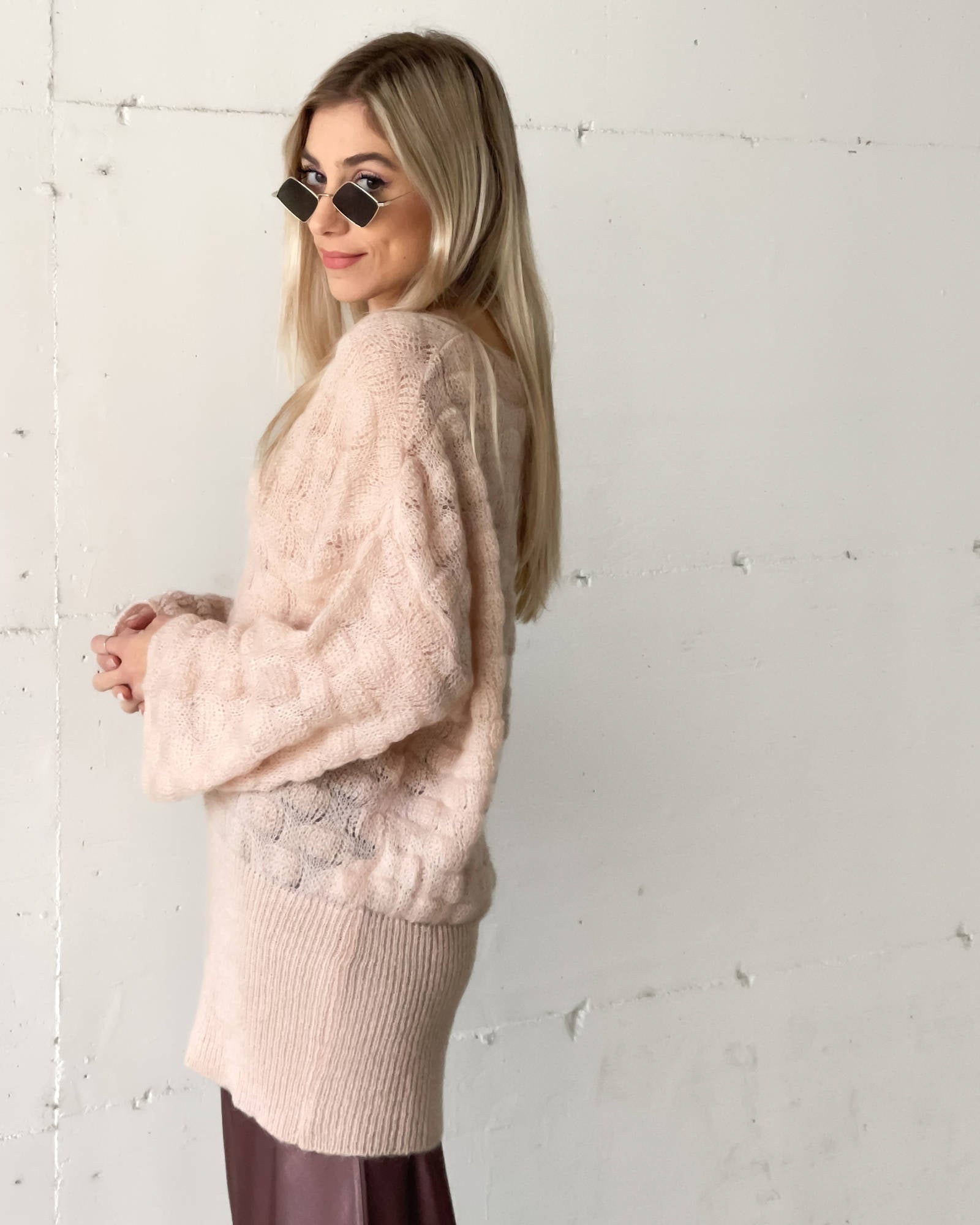 PULL KAT ROSE