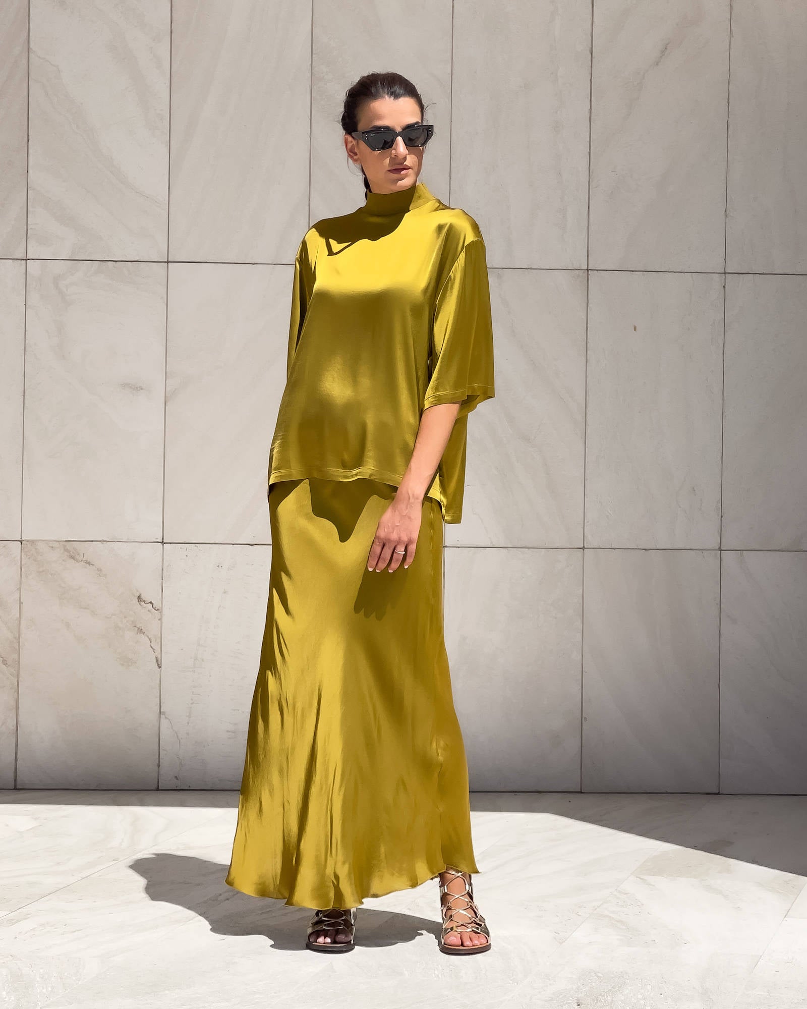 T-SHIRT OVER IN SATIN NORA CARDO