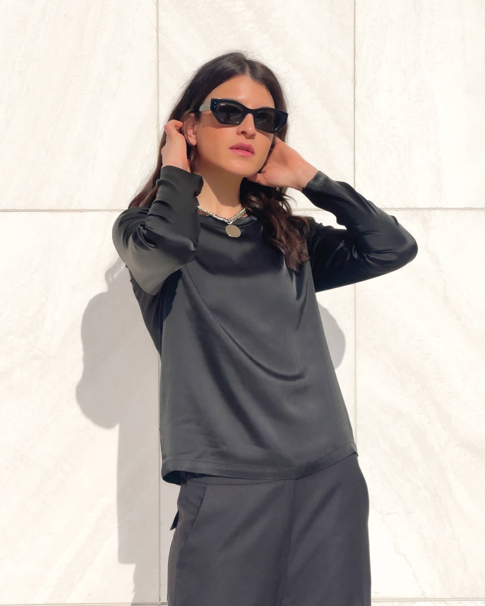 T-SHIRT SATIN NORA MANICA LUNGA NERO