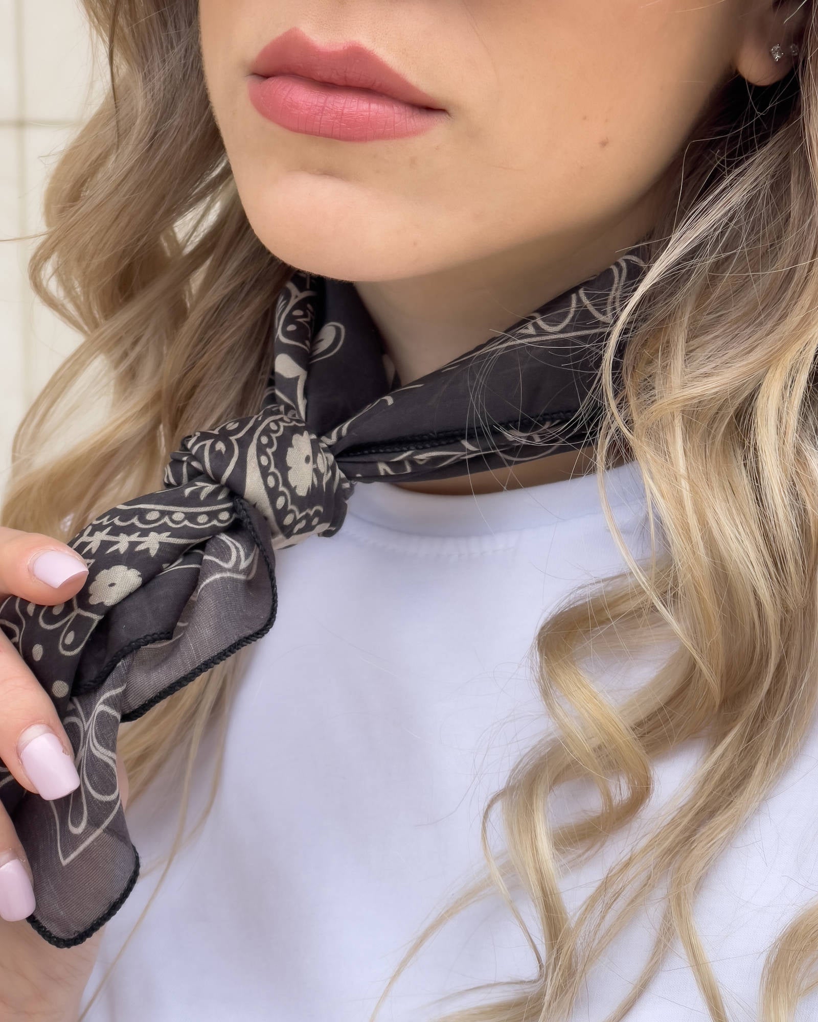 FOULARD IN SETA E COTONE PAISLEY NERO