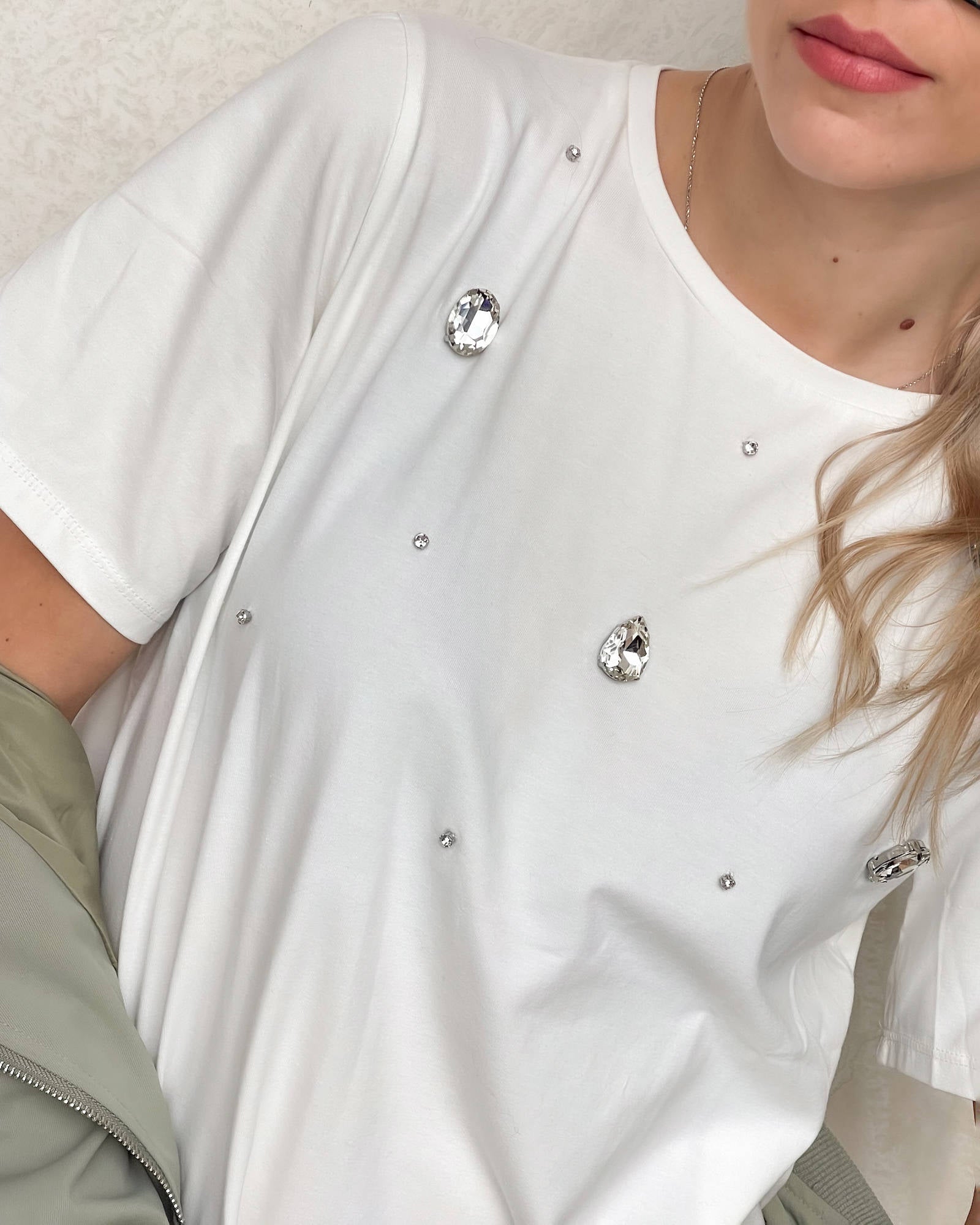 TSHIRT GENNY CON CASTONI BIANCO