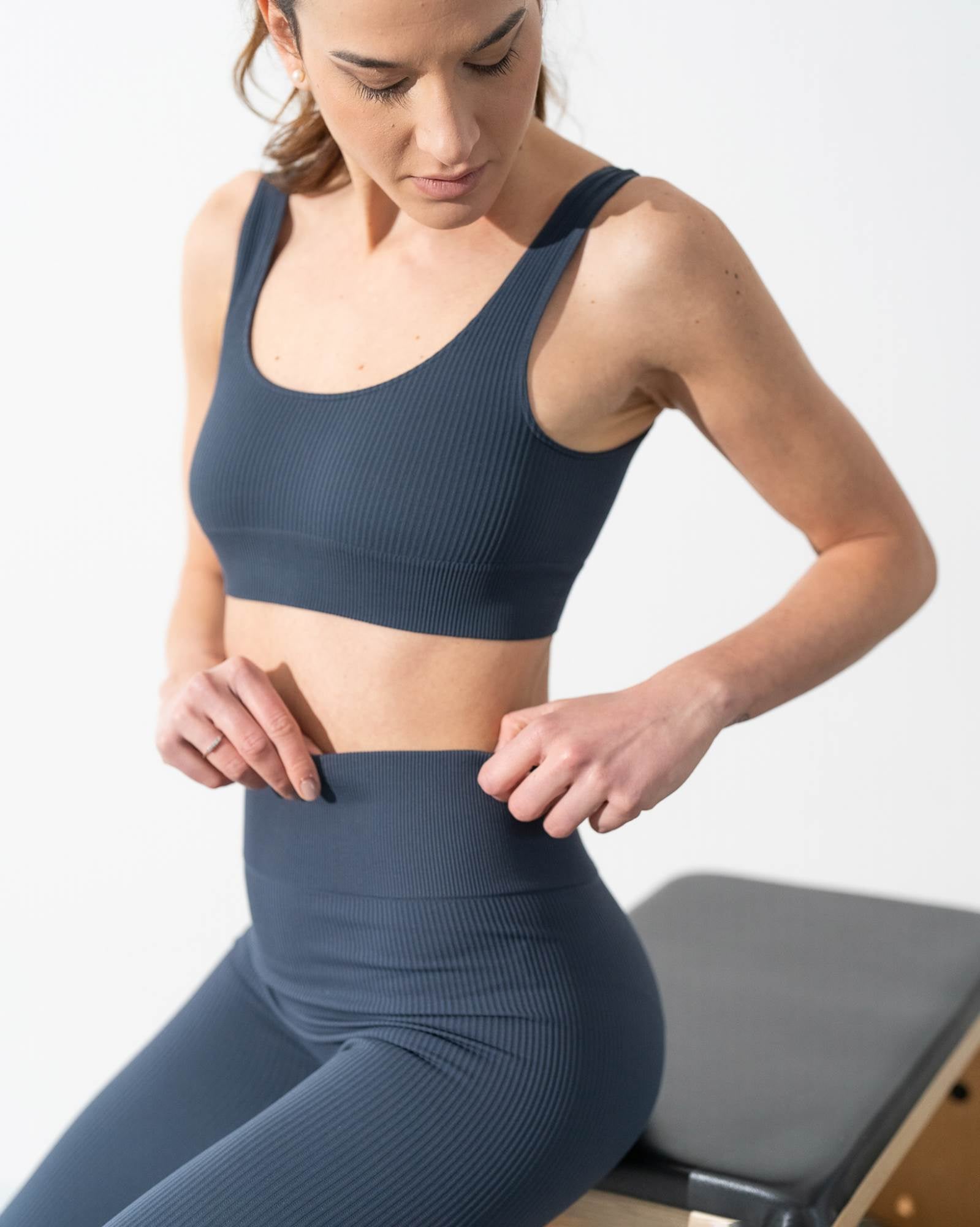 megasstic Seamless - Set di 2 leggings sportivi da donna, con effetto  push-up, elasticizzato, traspirante, ad asciugatura rapida, a vita alta,  Rosy., S-M : : Moda