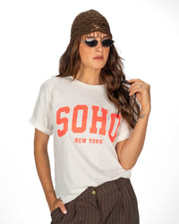 T-SHIRT & TOP