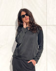 T-SHIRT SATIN NORA MANICA LUNGA NERO