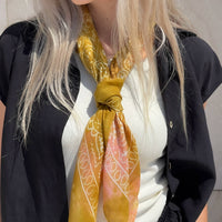 FOULARD STAMPA PAISLEY SENAPE