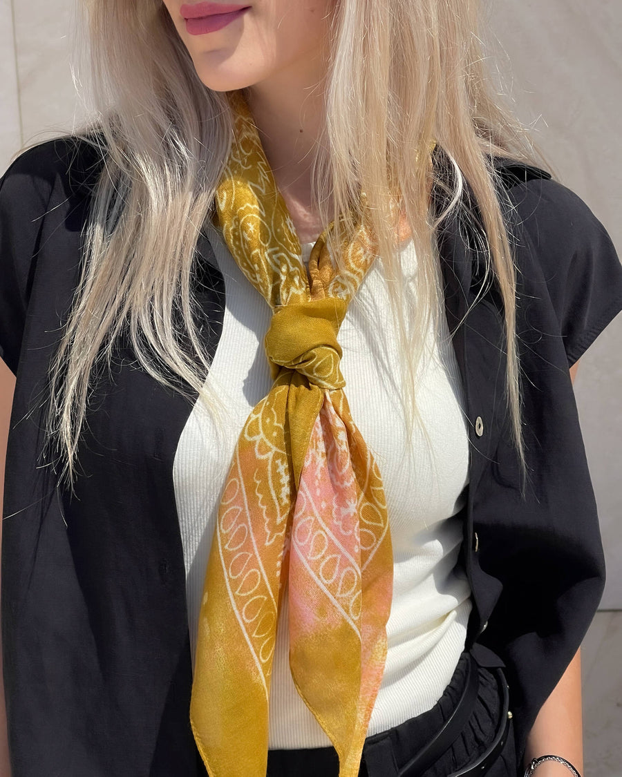 FOULARD STAMPA PAISLEY SENAPE