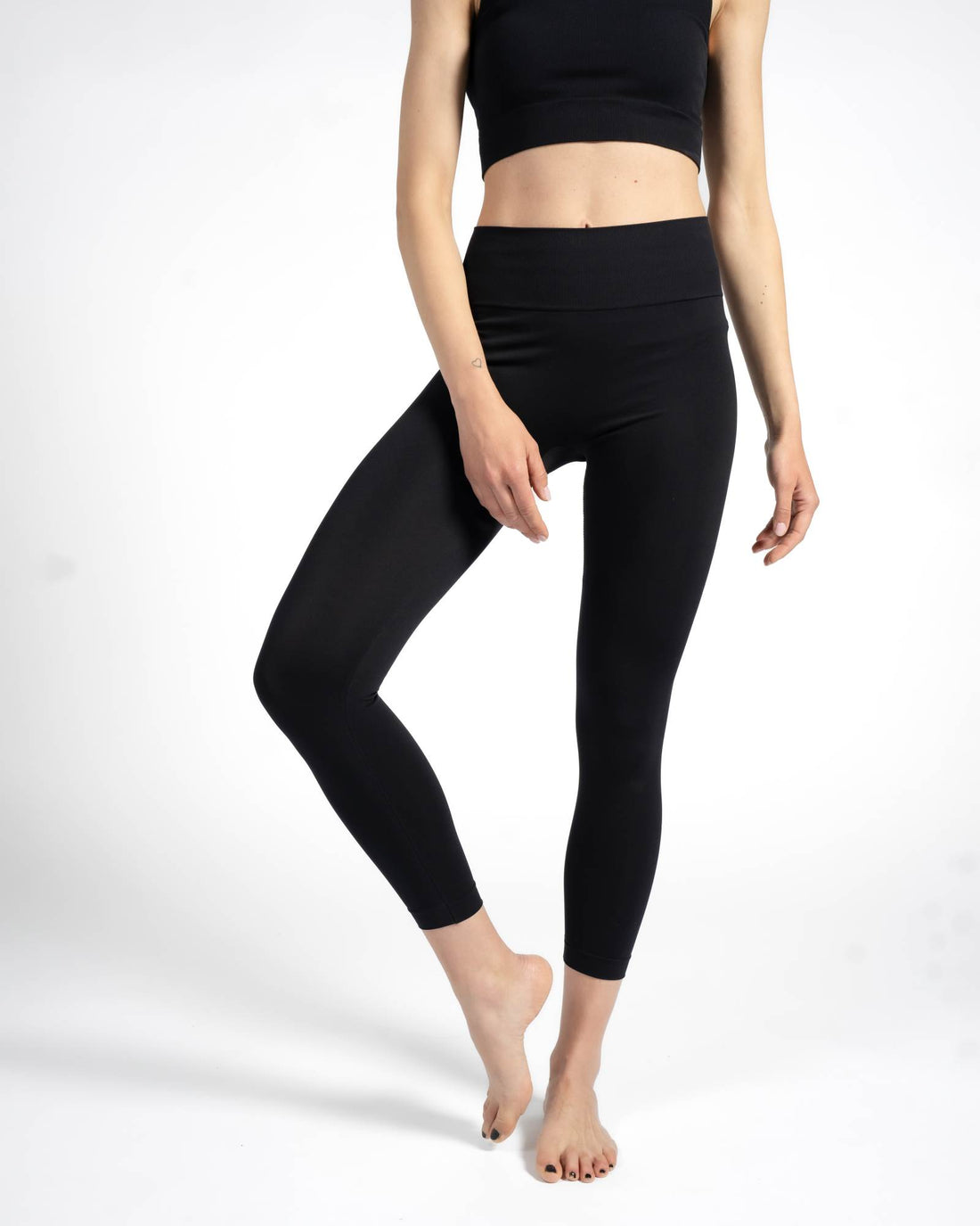 SEAMLESS LEGGINGS ALTHAEA SMOOTH NERO