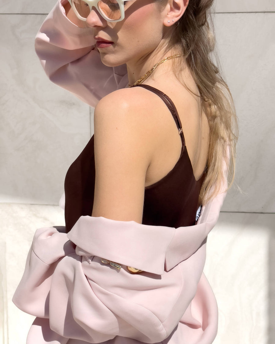 TOP NORA IN SATIN CHOCO