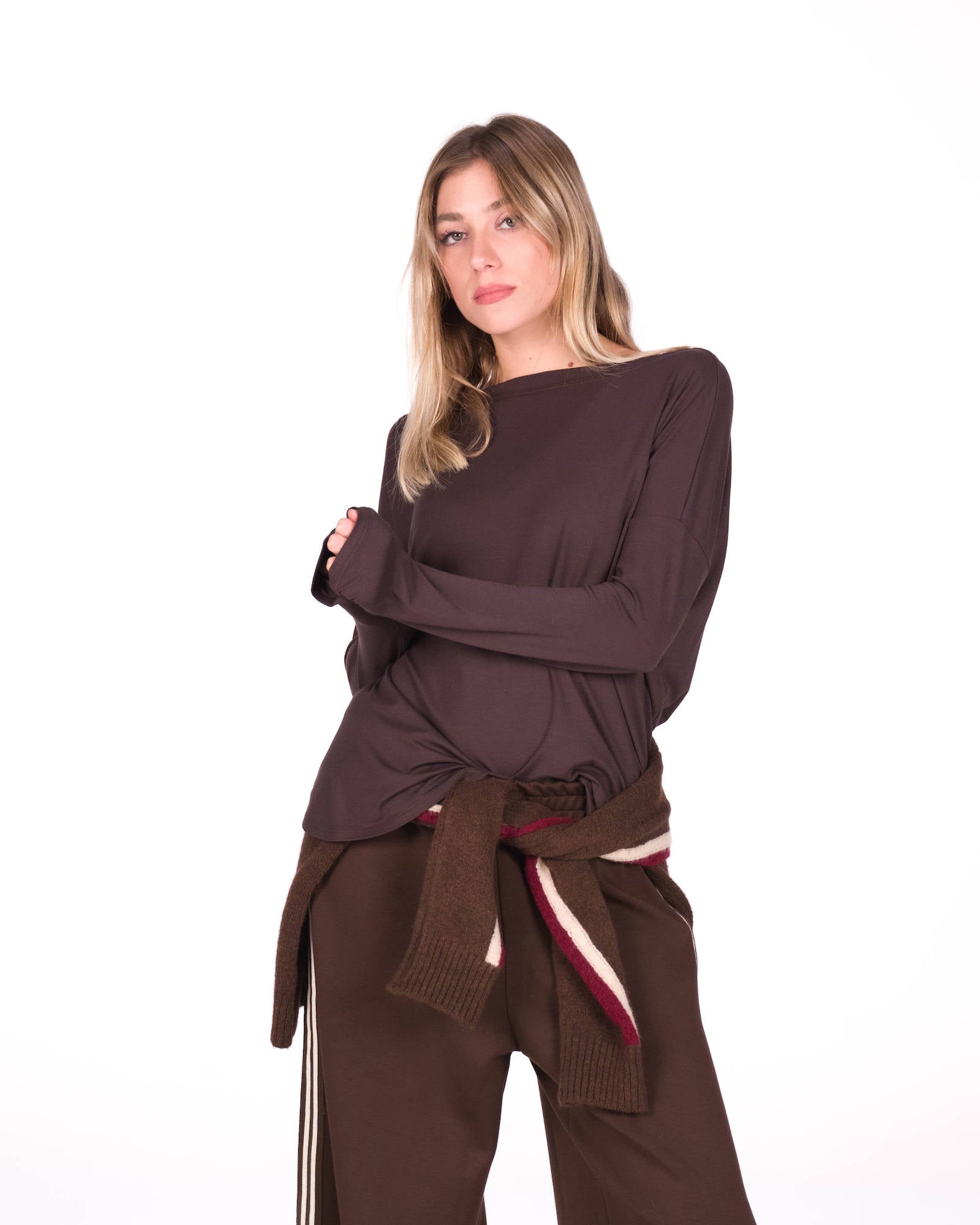 T SHIRT MANICA LUNGA KARLA MARRONE