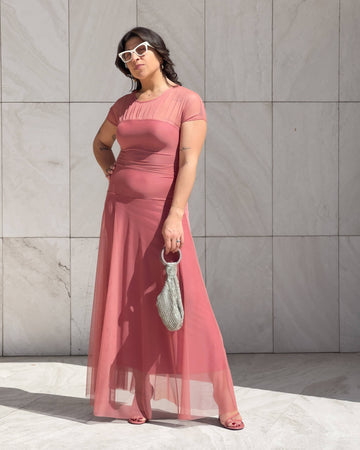 ABITO RANYA PEPE ROSA